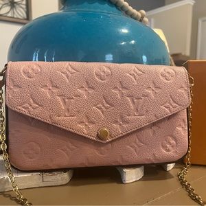 Louis Vuitton felicie pochette